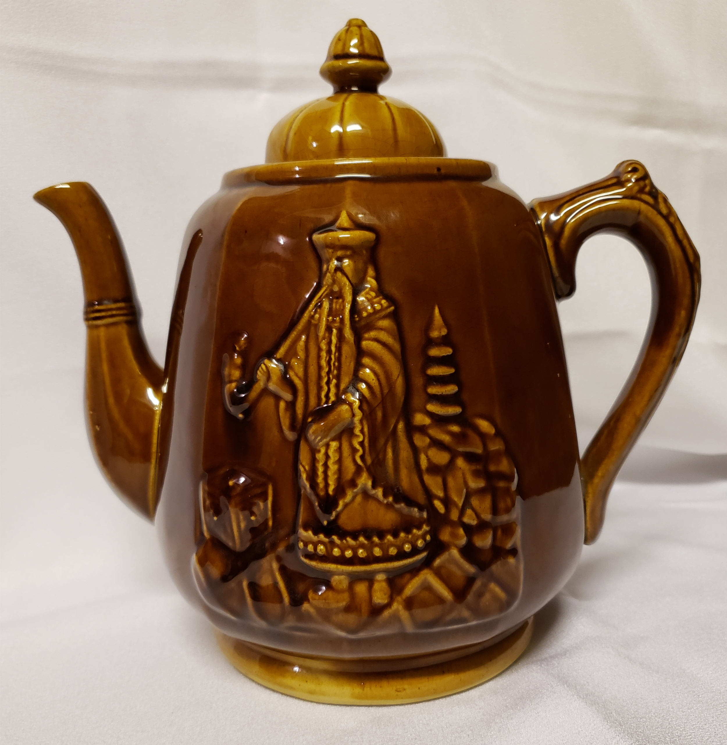 Early Teapots — Museum of Ceramics